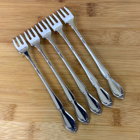 Oneida Strathmore Seafood Cocktail Forks Set of 5 Stainless Steel Flatware - Picture 2 of 6